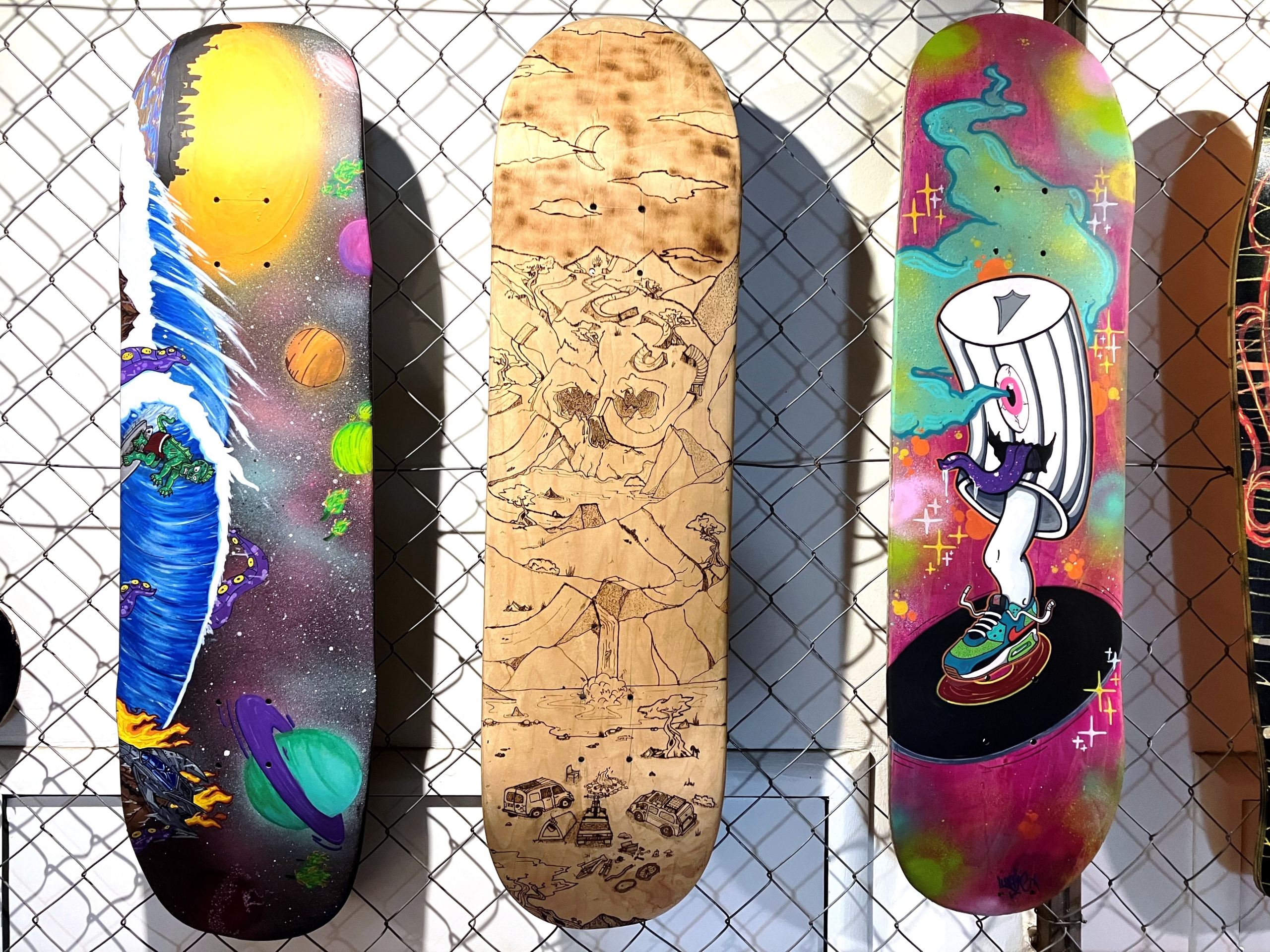 metamorfosis-expo-FOTOS-OBRAS-skateboardculture-skateart-stateart-skateboard-barcelona-skateshop-statebcn-state-11